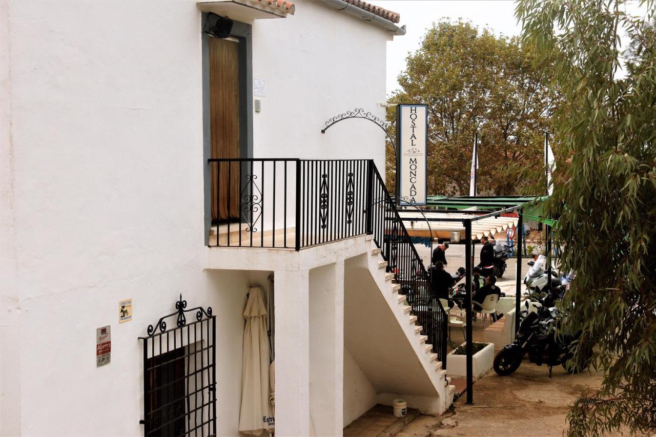 Hostal Moncada Гаусин Экстерьер фото