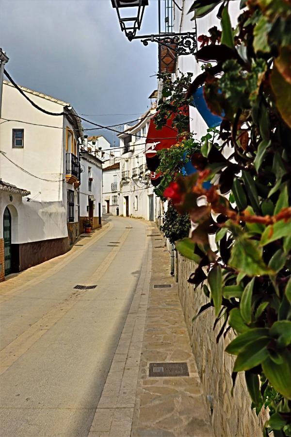 Hostal Moncada Гаусин Экстерьер фото