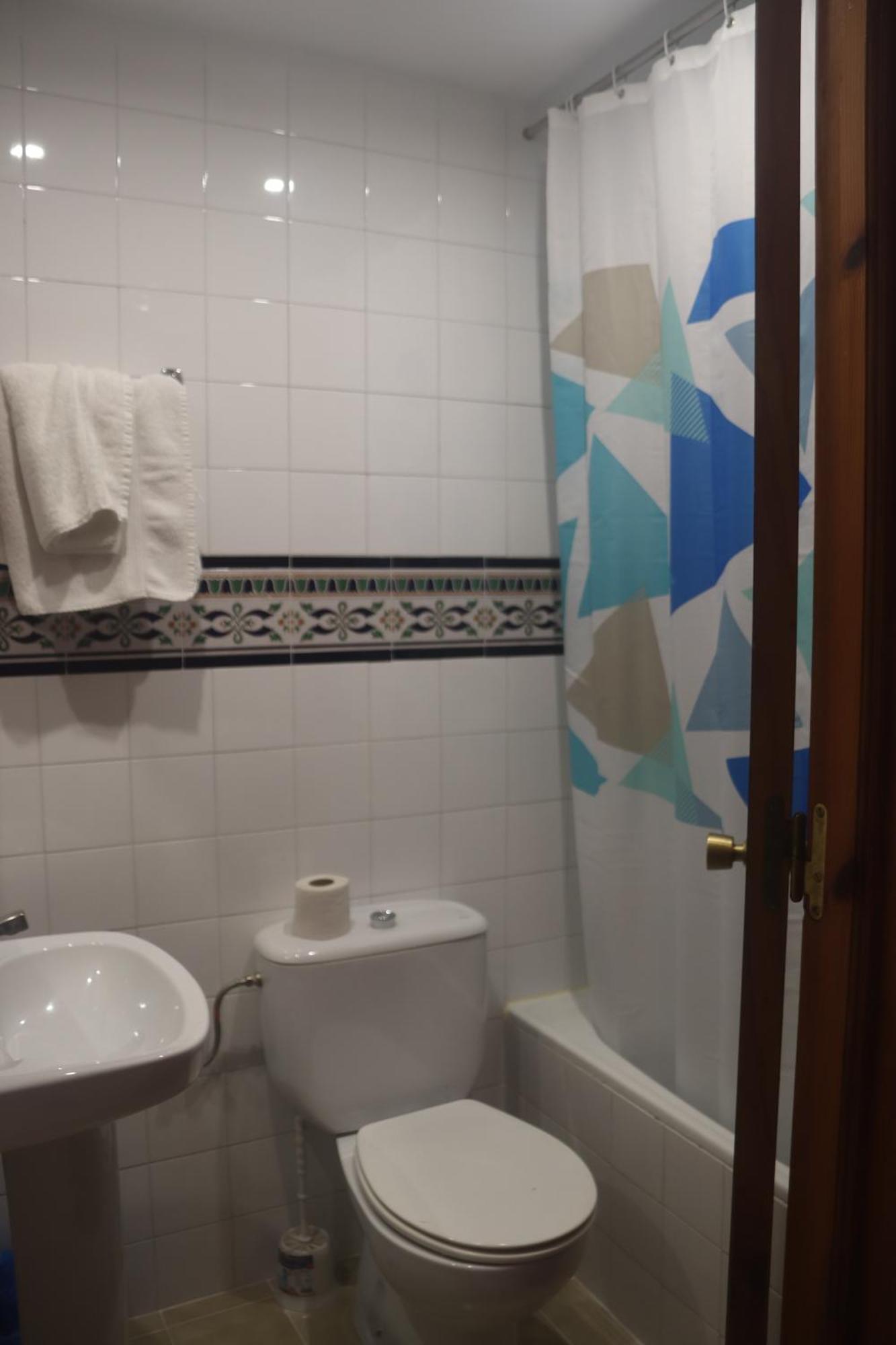 Hostal Moncada Гаусин Экстерьер фото