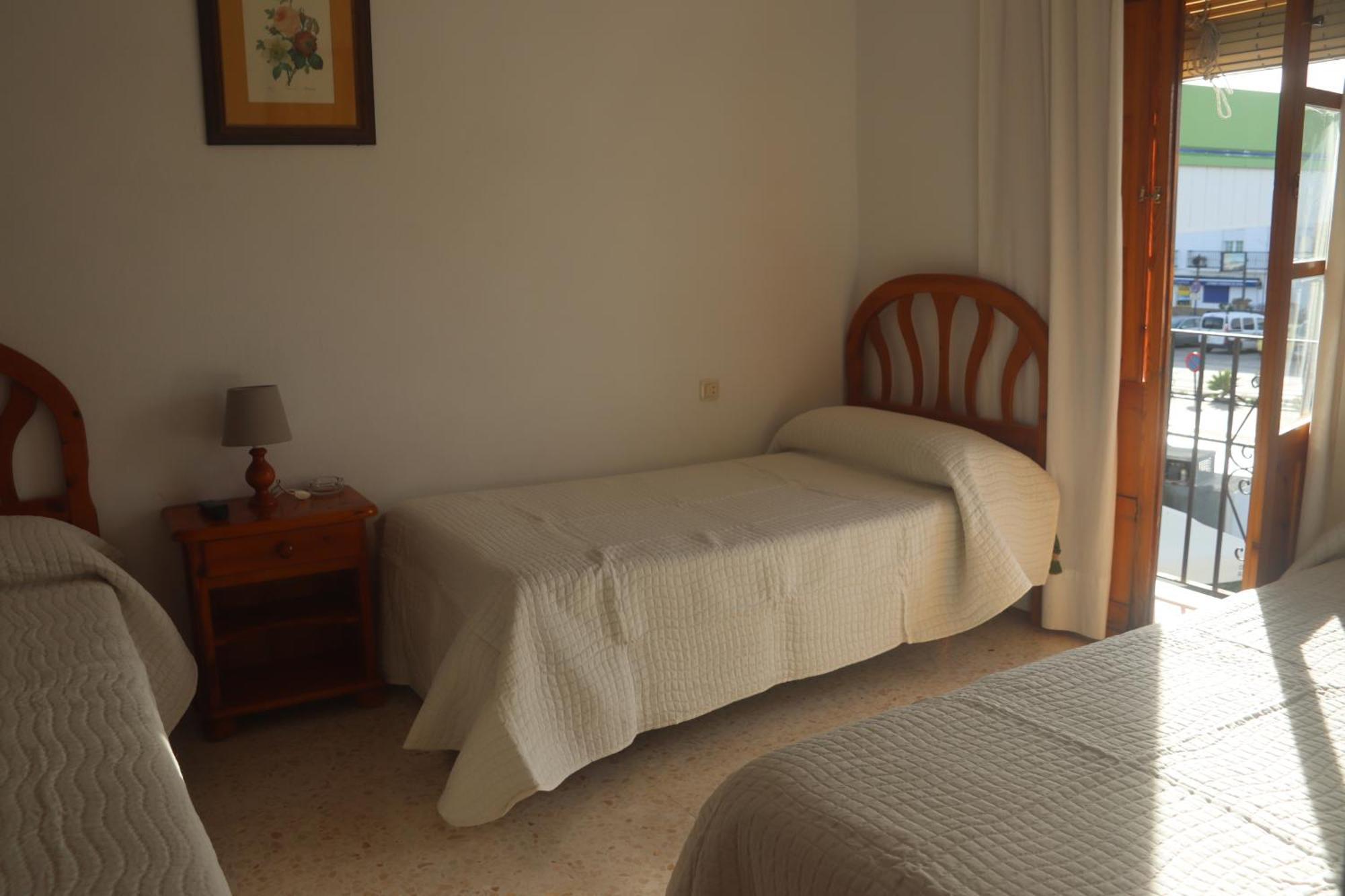 Hostal Moncada Гаусин Экстерьер фото